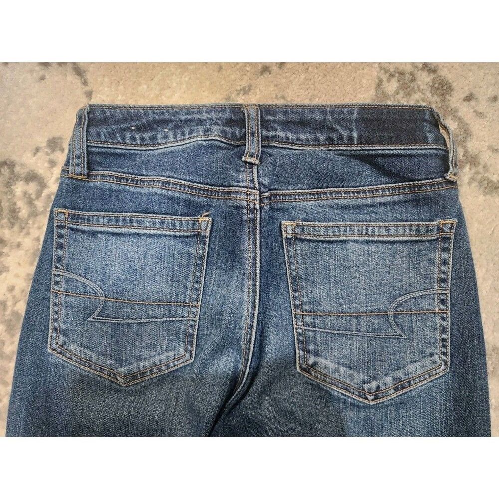 American Eagle Outfitters Vintage Hi-Rise Distressed Blue Stretch Jeans Size 2 - Picture 6 of 6